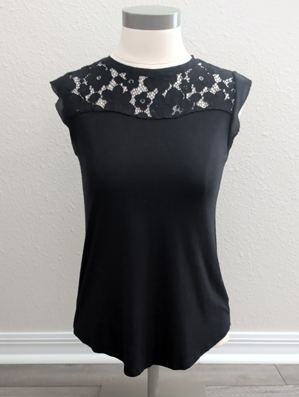 LOFT Black Lace Yoke Sleeveles Top